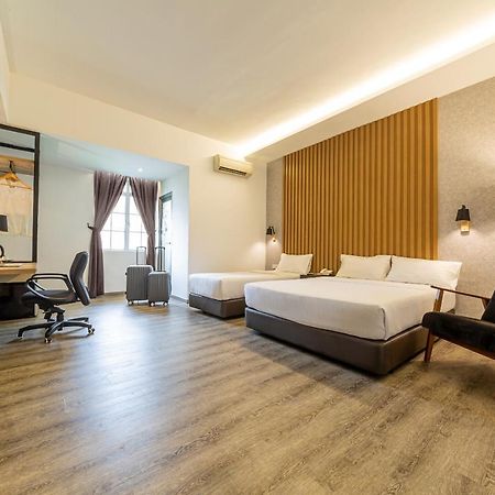 Thy Executive Hotel Johor Bahru Exterior foto
